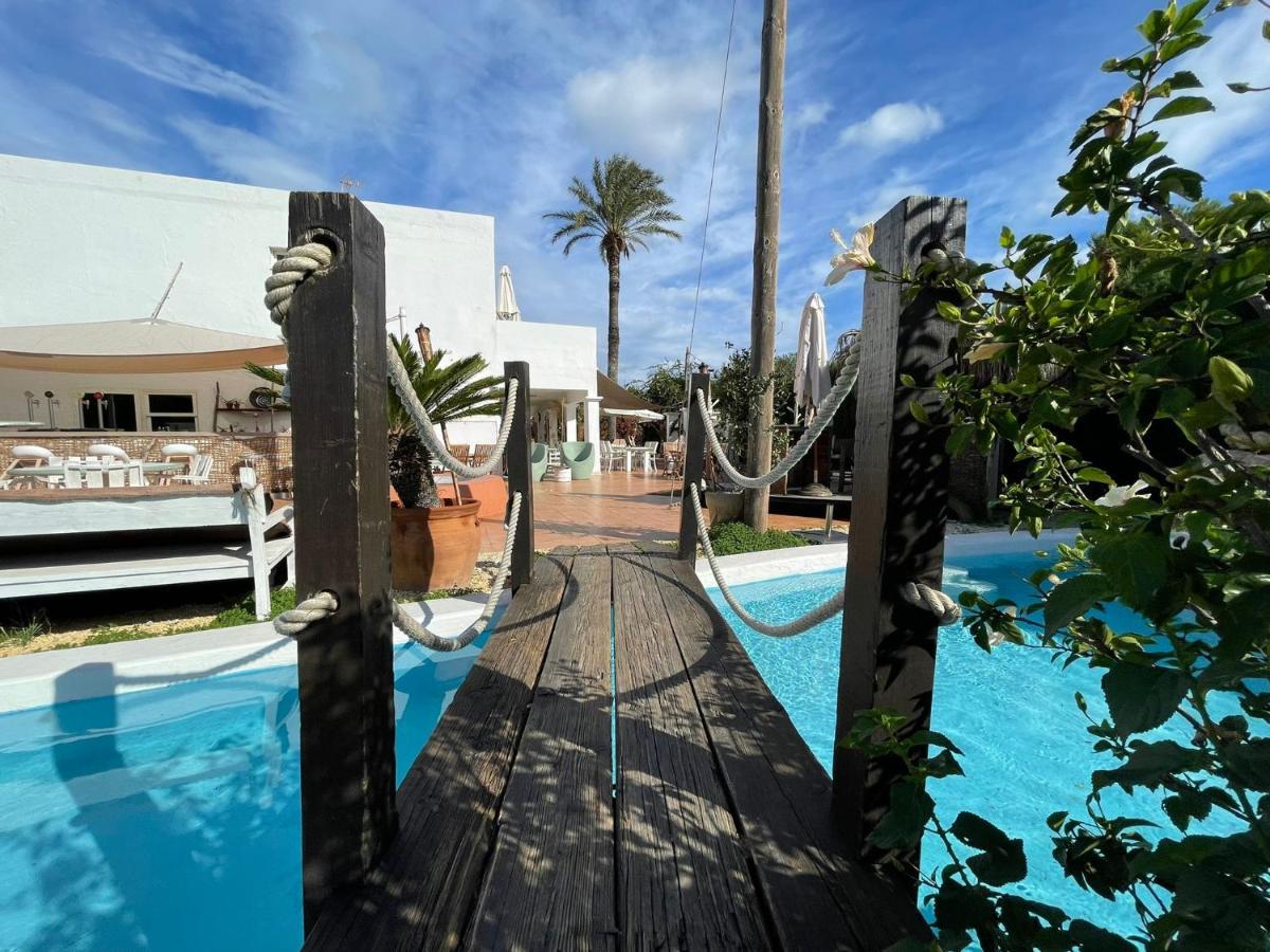 Boutique Hostal La Curandera De Salinas Sant Francesc de s'Estany Dış mekan fotoğraf