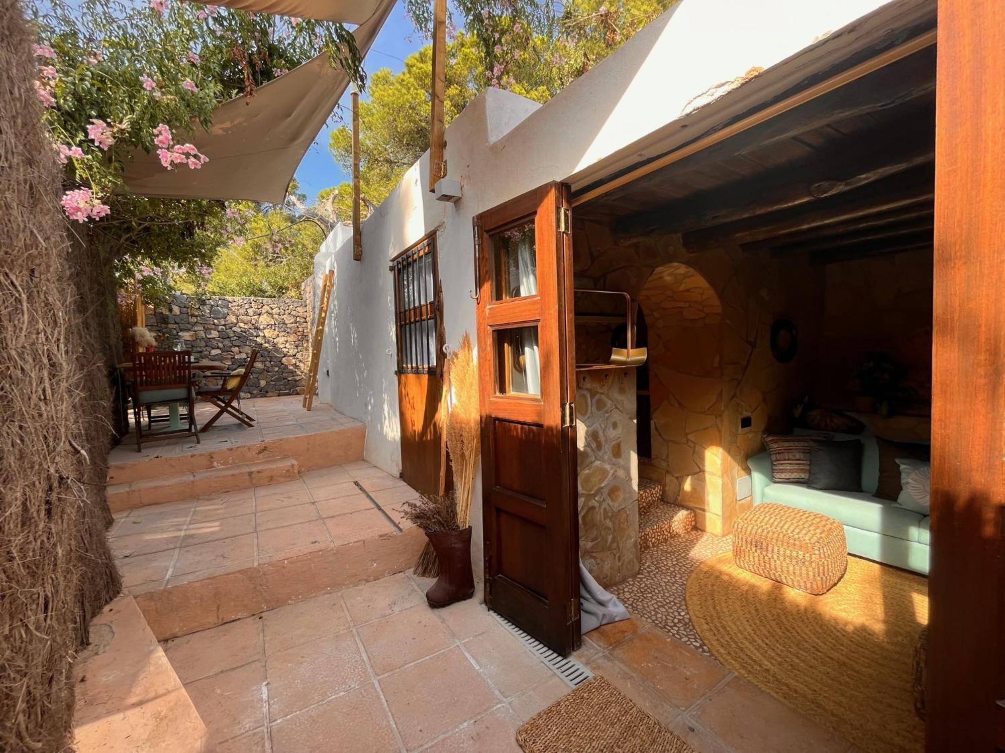 Boutique Hostal La Curandera De Salinas Sant Francesc de s'Estany Dış mekan fotoğraf